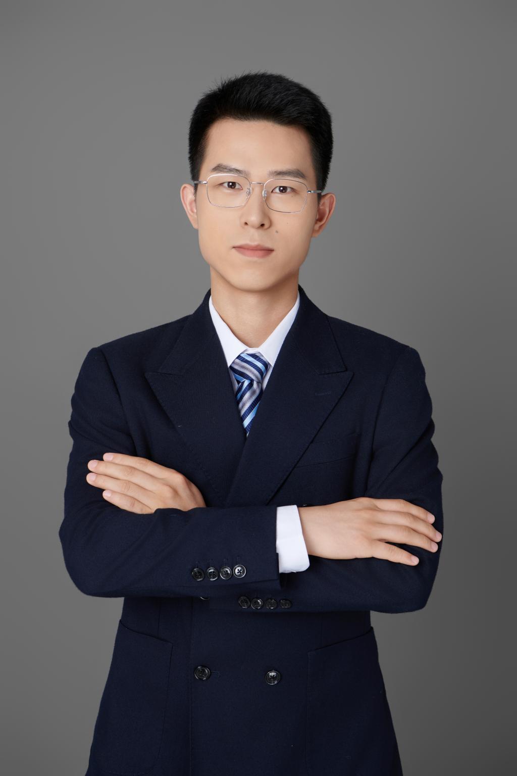 参与《诊断学》《临床疾病概要》等课程
